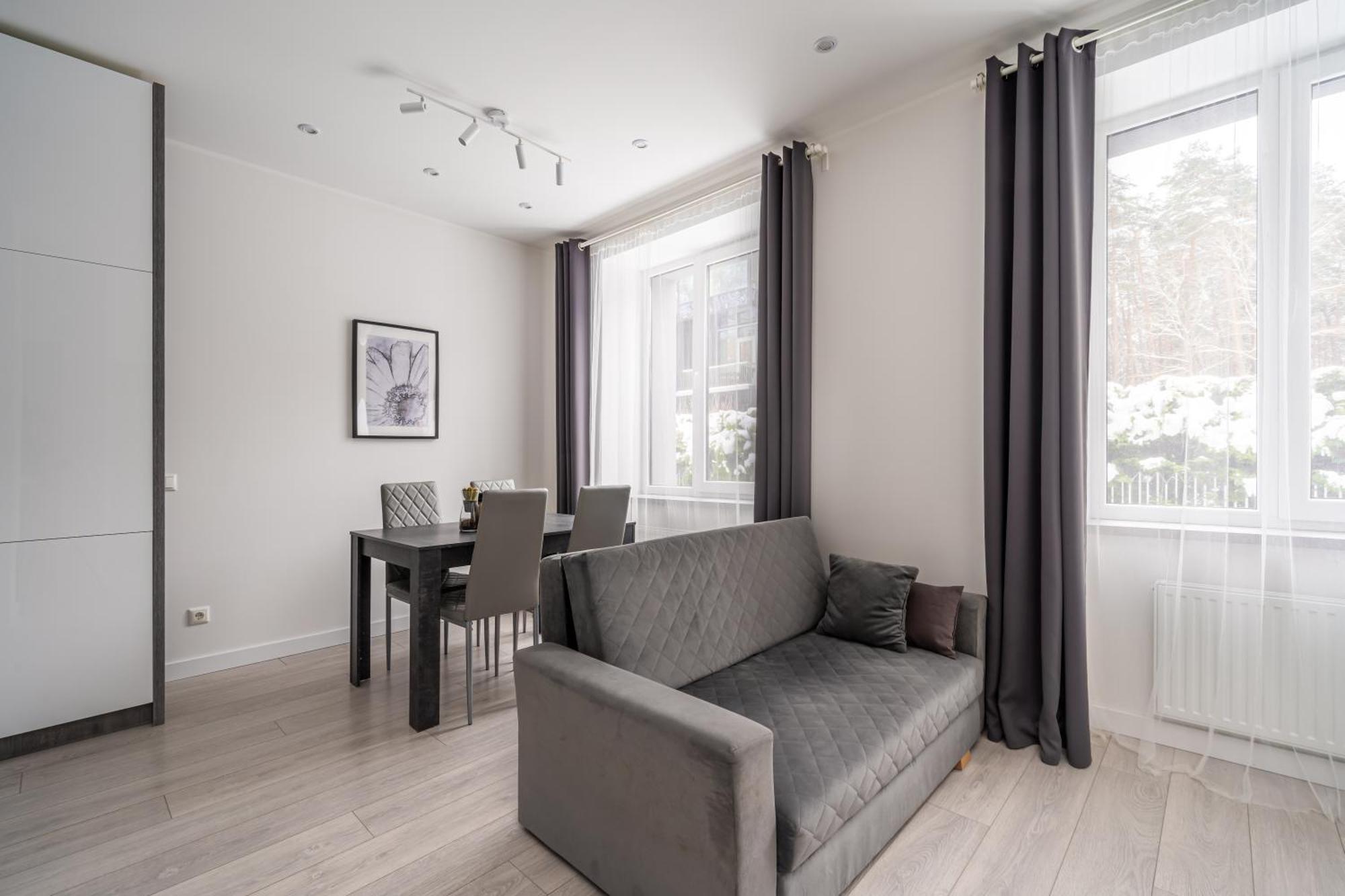 Dzintaru Beachside 1br With Courtyard View, Walk To Nature & Sea *