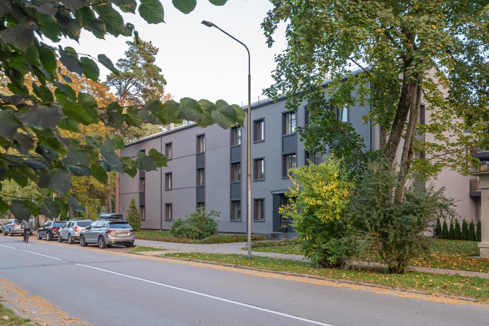 Dzintaru Beachside 1br With Courtyard View, Walk To Nature & Sea Appartement Jūrkalne