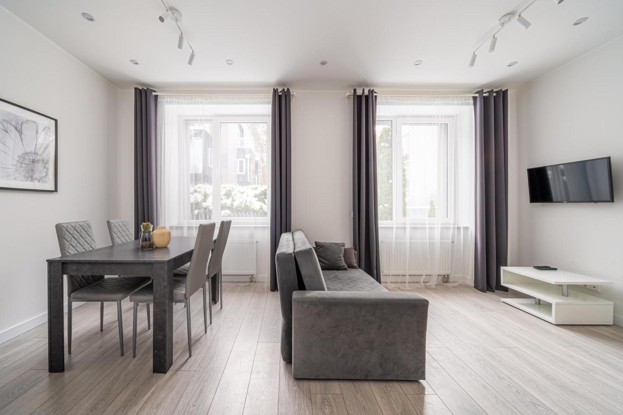 Dzintaru Beachside 1br With Courtyard View, Walk To Nature & Sea Appartement